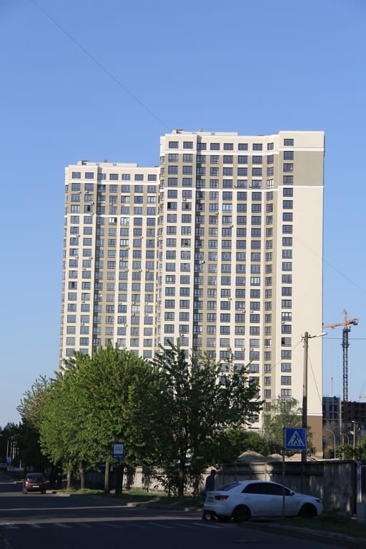 Solo Apartment Virmenska Kyiv Exterior foto